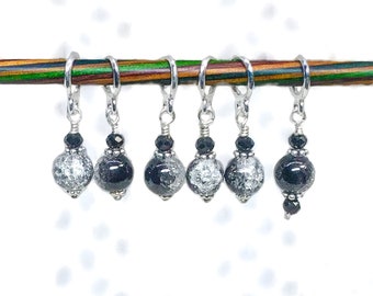 Stitch Markers for Knitting / Black & Clear Glass Bead Snag Free Stitch Markers / Knitting  Gift / Lace Stitch Marker