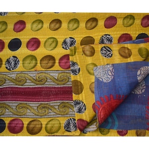 Bohemian Vintage Kantha Quilt: Reversible Cotton Sari Throw
