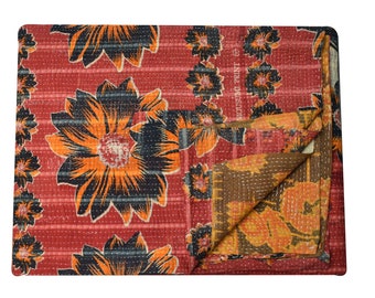 Edredón Kantha estilo boho vintage: manta reversible hecha a mano con diseño de sari.