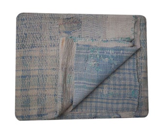 Trapunta Kantha vintage: copriletto reversibile in cotone fatto a mano