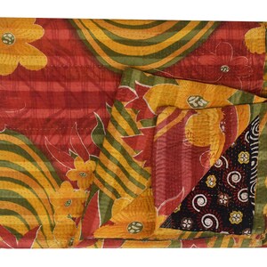 Experience the Beauty of Bohemian Style with Handmade Vintage Indian Kantha Quilt: Reversible Cotton Sari Bedspread and Hand-Stitched Throw