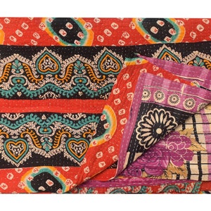 Experience the Beauty of Bohemian Style with Handmade Vintage Indian Kantha Quilt: Reversible Cotton Sari Bedspread and Hand-Stitched Throw