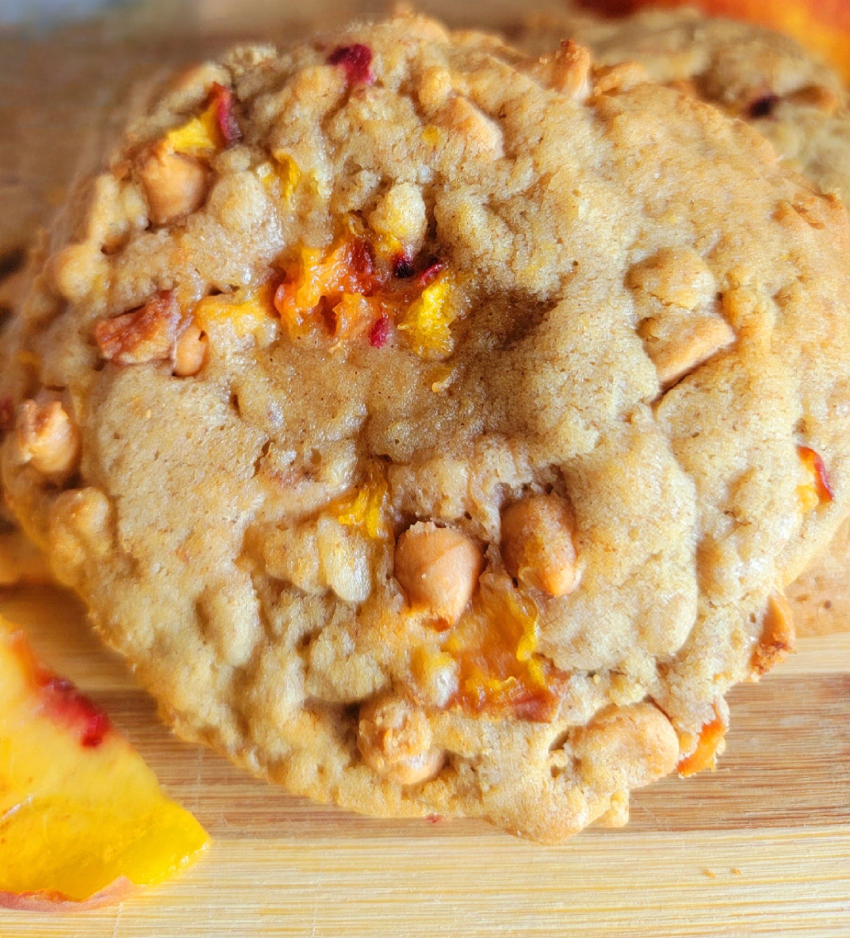 Giant Peach Cobbler Cookie Recipe, Stuffed Cookie Recipe, Peach Gourmet cookie, Homemade Cookie