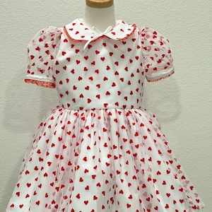 Vestido de San Valentín con dos corazones