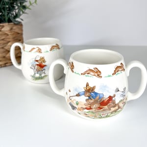 Peter Rabbit Royal Doulton Beatrix Potter Bunnykins Cups 1-2 Handled Fall Raking Scene Children&#39;s Story Characters Baby Nursery Gift