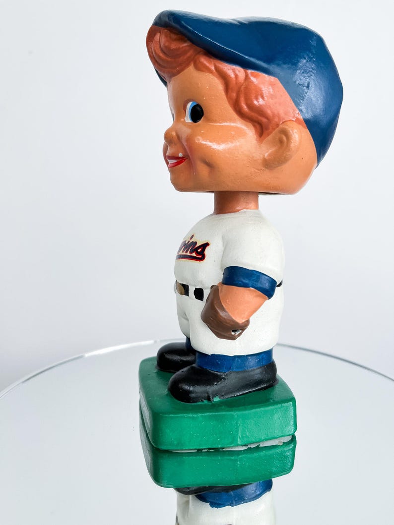 Minnesota Twins Bobblehead – MLB Baseball Collectible Figurine – Vintage Sports Fan Gift – Action Head Souvenir - Collector Memorabilia