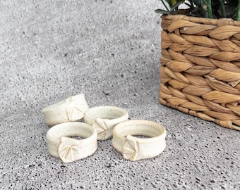 Vintage Ceramic Seashell Napkin Ring Holders – Set of 4