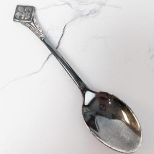Boy Scouts Souvenir Spoon - Scouts crest topper, simple design, silver-plated keepsake - collector item, gift for him/her
