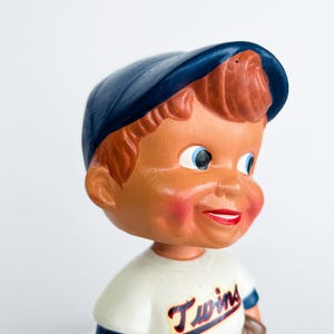 Minnesota Twins Bobblehead – MLB Baseball Collectible Figurine – Vintage Sports Fan Gift – Action Head Souvenir - Collector Memorabilia