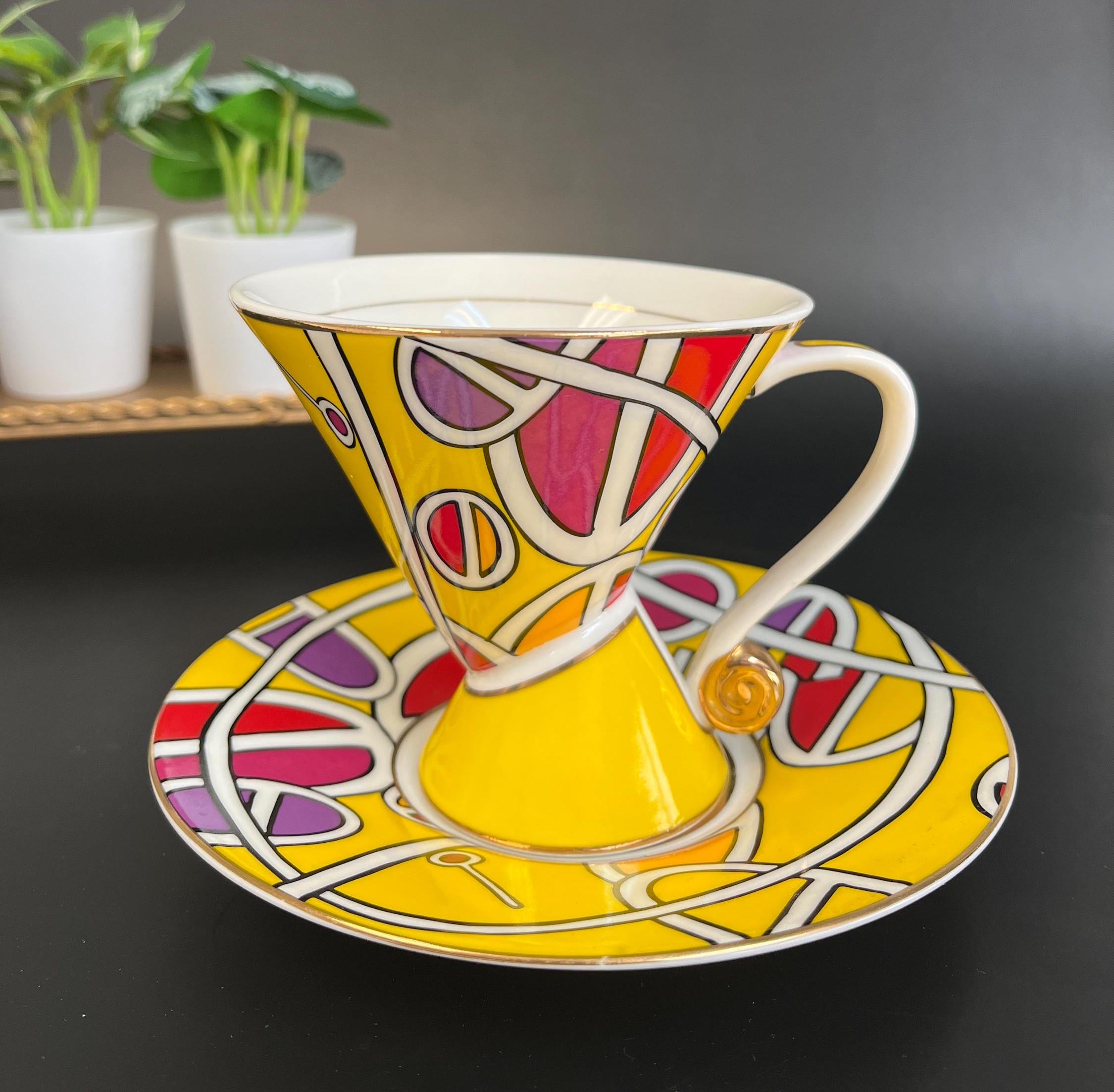 Art Deco Cup and Saucer Leonardo Collection Whimsical Abstract Wave Art  w/Gold Trim Art Deco