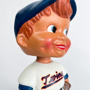 Minnesota Twins Bobblehead – MLB Baseball Collectible Figurine – Vintage Sports Fan Gift – Action Head Souvenir - Collector Memorabilia