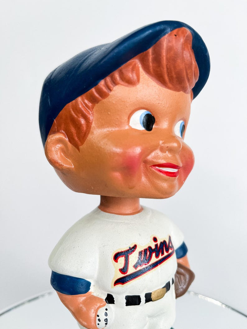 Minnesota Twins Bobblehead – MLB Baseball Collectible Figurine – Vintage Sports Fan Gift – Action Head Souvenir - Collector Memorabilia