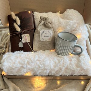 Blanket Gift Box Christmas Gifts Boxes Gift Box For Women Warm And Cozy Blanket Gift Box Christmas Gifts Boxes Gift Box For Women Warm And Cozy