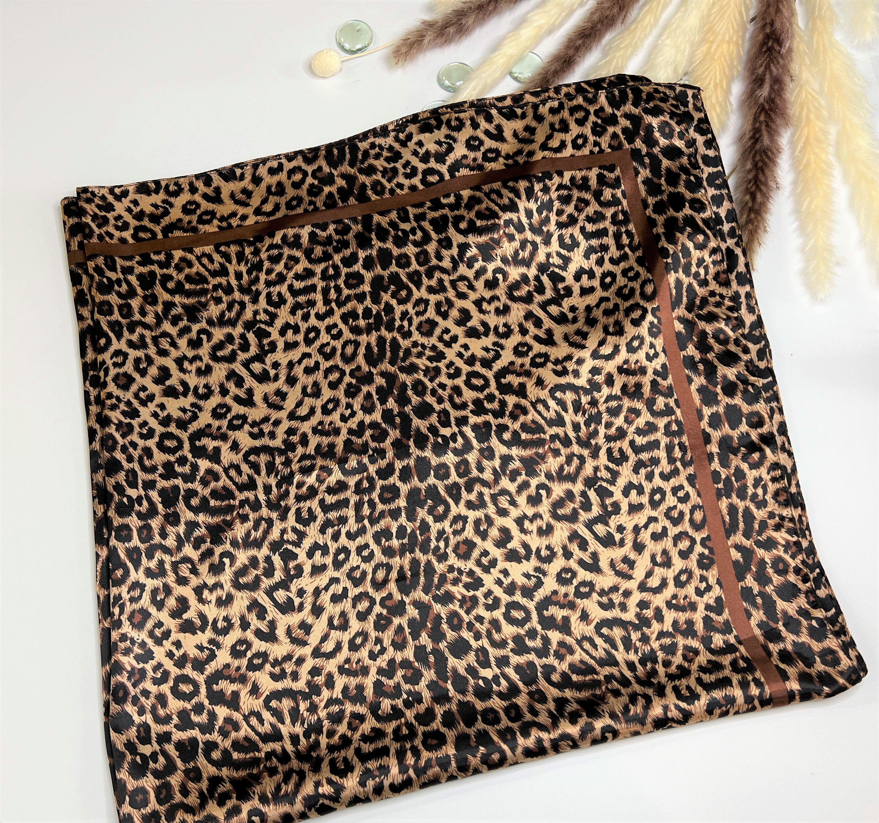 Vela Silk Leopard Square