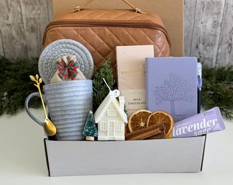 Winter Gift Box Best Friend, Christmas Gift Basket, Holiday Gift Box for Women, Gift Box for Christmas, Care Package for Her Warm Gift