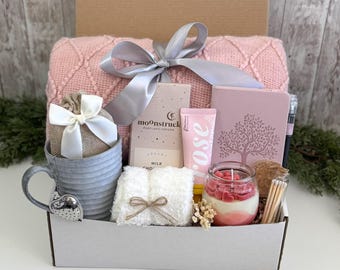 Galentine's Gift Basket for Her, Galentines day gift box, Valentines day gift for her, Galentine gift box, Gift basket for Her