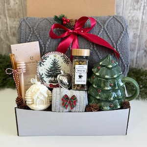 Hug In A Box, Encouragement Gift, Mom Gift Set, Hygee Gift Box, Thinking Of You Box, Cozy Care Package, Self Care Basket, Blanket Gift Box