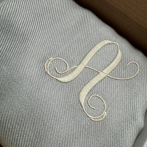 Silver Gray Pashmina Shawl / Personalized Gift / Monogrammed Pashmina Scarf / Bridesmaids Gift / Pashmina Wrap / Gift for Her / Women Scarf