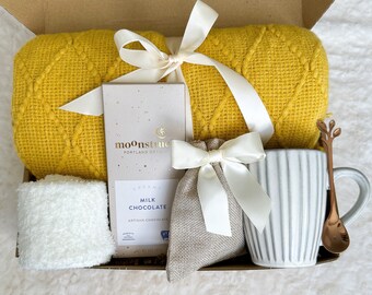 Gift Box for Her, Gift for Women, Gift for Mom, Sending a Hug, Thinking of You, Thank you Gift, Birthday Gift Box, Hygge Gift Care Package