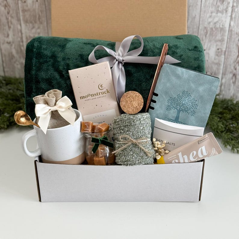 Daughter college care package, Girls college care package, Dorm room care package, Care package college girl, Stress relief care package Cozy Essentials