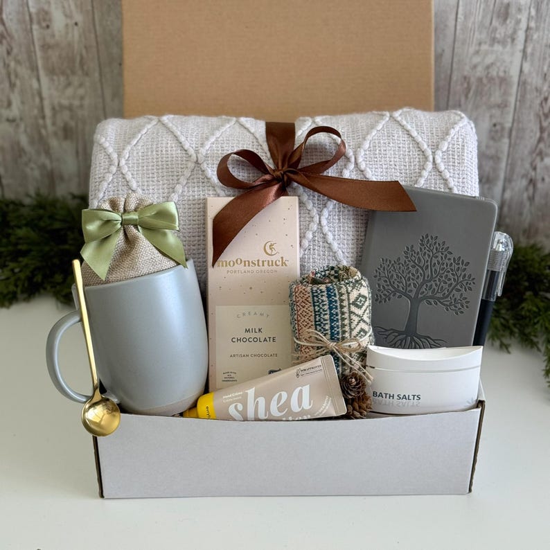 Care Package for Men Get Well Soon Gift Box, Surgery Recovery Basket, Thinking of You Gift for Him, Men’s Care Box Gray Blanket Moss
