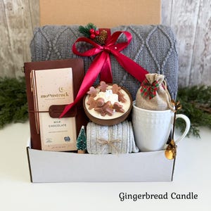Christmas gift box, Hygge gift box for her, Care package for her, Gift baskets for women, Birthday Gift box with blanket, Gift box for women