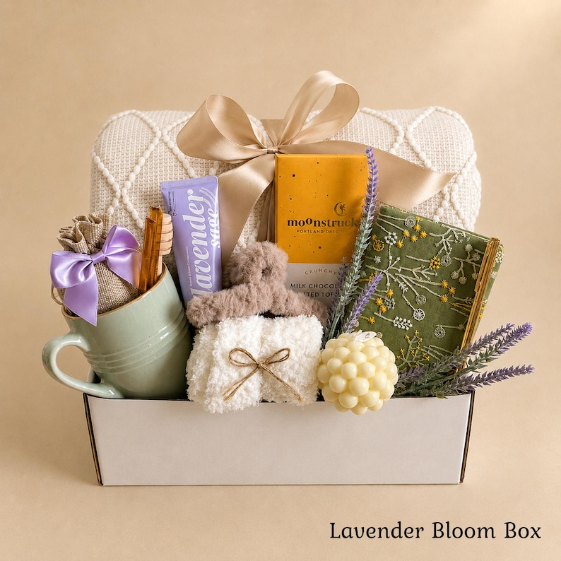 Daughter college care package, Girls college care package, Dorm room care package, Care package college girl, Stress relief care package Lavender Bloom Box