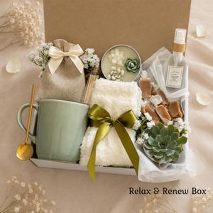 Daughter college care package, Girls college care package, Dorm room care package, Care package college girl, Stress relief care package Relax & Renew Box