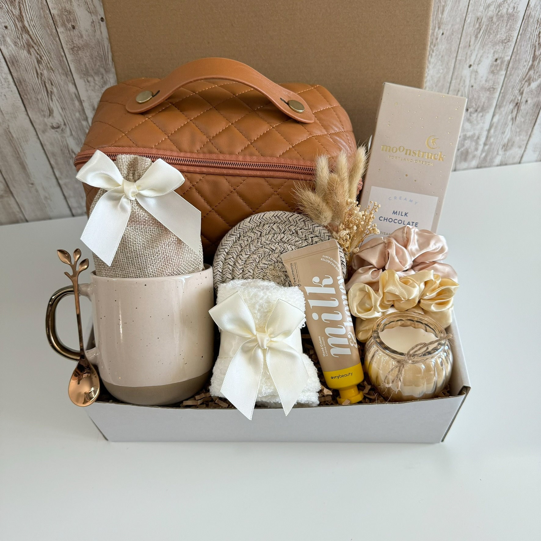 Anniversary Gifts Gift Basket Ideas For Parents Anniversary Gift