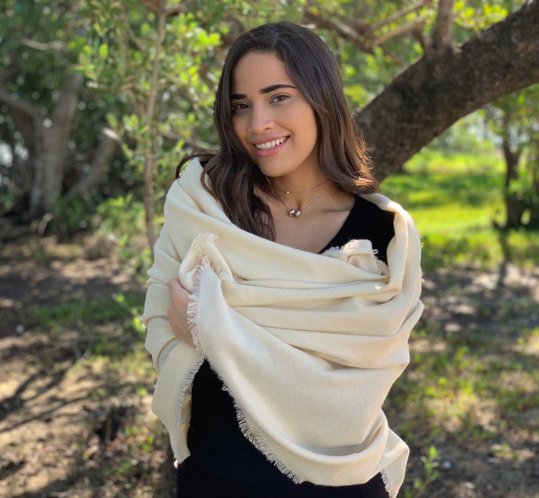 Ivory Blanket Scarf Personalized Wedding Blanket Favors Winter -  Canada