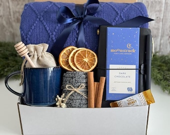 Housewarming gift basket, Realtor Gift for Clients, New house gift basket, Welcome to the home gift, Warm and Cozy Care Package for her