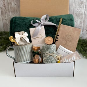 Corporate gifts box, Corporate gifts for Employee appreciation gift basket, Company Thank you gift for client, Sweets gift baskets corporate