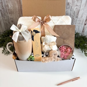 Happy birthday mom gift basket, Sister in law birthday, Self care gift basket, Pamper basket for her, Care package for Her
