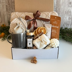 Fall Cozy Gift Box for Women, Autumn Care Package, Thinking of You Gift, Get Well Soon Basket, Birthday Gift, Warm Hug in a Box