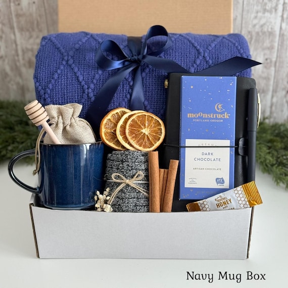 Hug care package for him, Hygge Self Care Gift Box, Christmas gift box, Gift box for Dad, Happy Birthday for Him, Fall gift box for men
