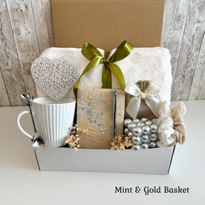 Self Care Gift Box for Women, Hygge Gift Basket for Her, Care Package, Gift baskets women birthday, Blanket gift box, Comfort basket journal Mint & Gold Basket