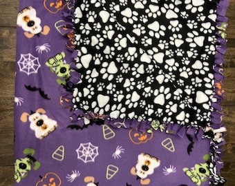 2yd Frankinpup & Ghost Dog Halloween No-Sew  Blanket