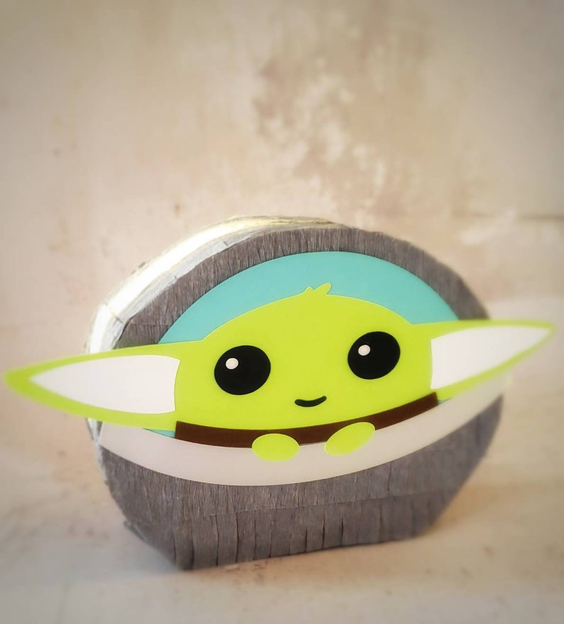 Baby Yoda mini pinatas favor gift image 2