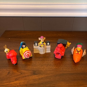 Vintage lot of 5 1980s 1990s McDonald’s Burger King Happy Meal toys
