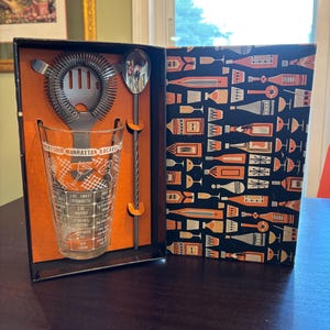 Vintage 1950s Mid Midcentury Cocktail Shaker set New in Box unused FREE SHIPPING