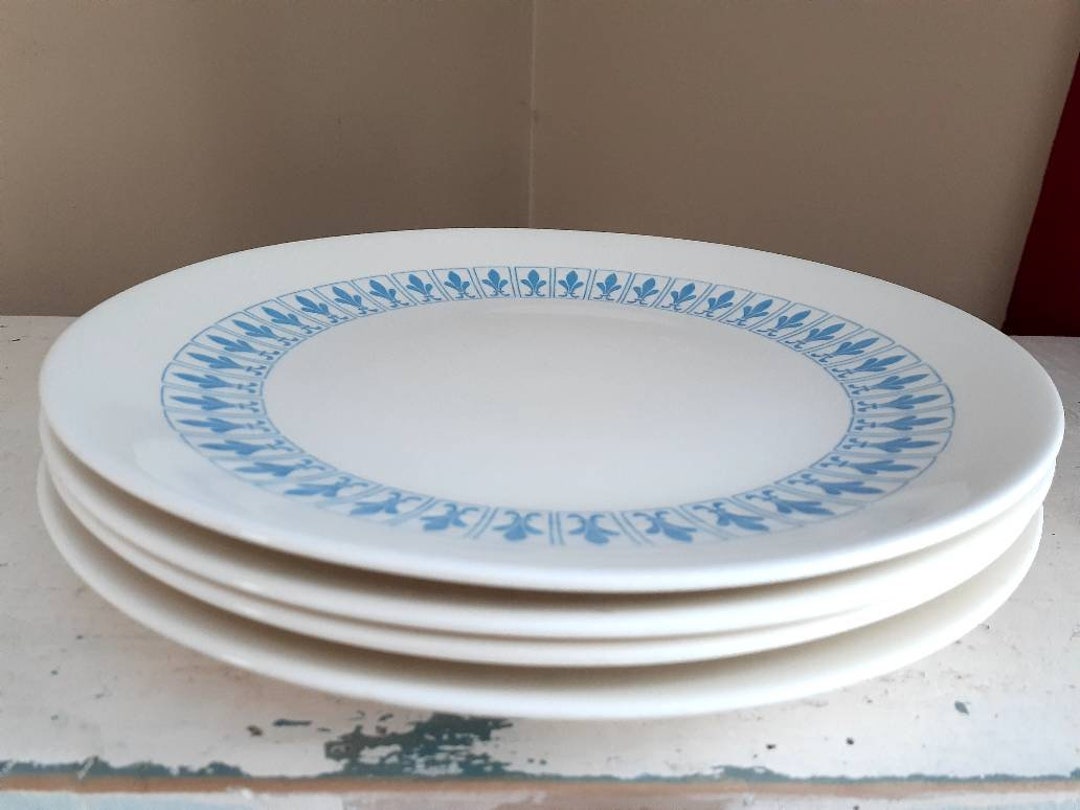 Homer Laughlin Blue Fleur De Lis Dinner Plates Set of 4 Vouge Ironstone Richelieu Pattern Etsy