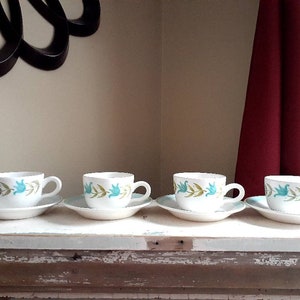 Franciscan Tulip Time Pattern vintage dishware set of 4 cups and saucers