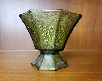 Green glass compote or candy dish leaf and grapevine pedistal dish