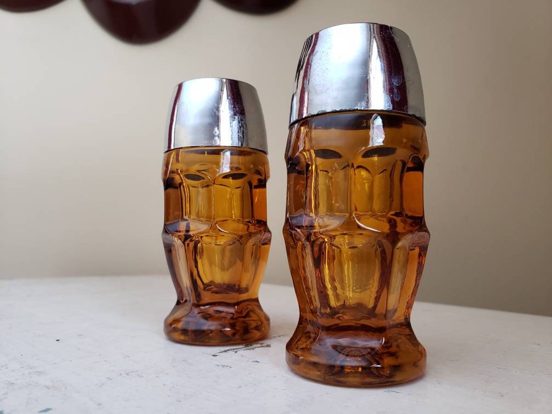 Amber Glass Salt and Pepper Shakers Vintage Thumbprint Shaker Etsy