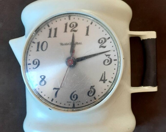 Mastercrafters Coffee Pot Shaped Wall Clock Flickering Light Etsy