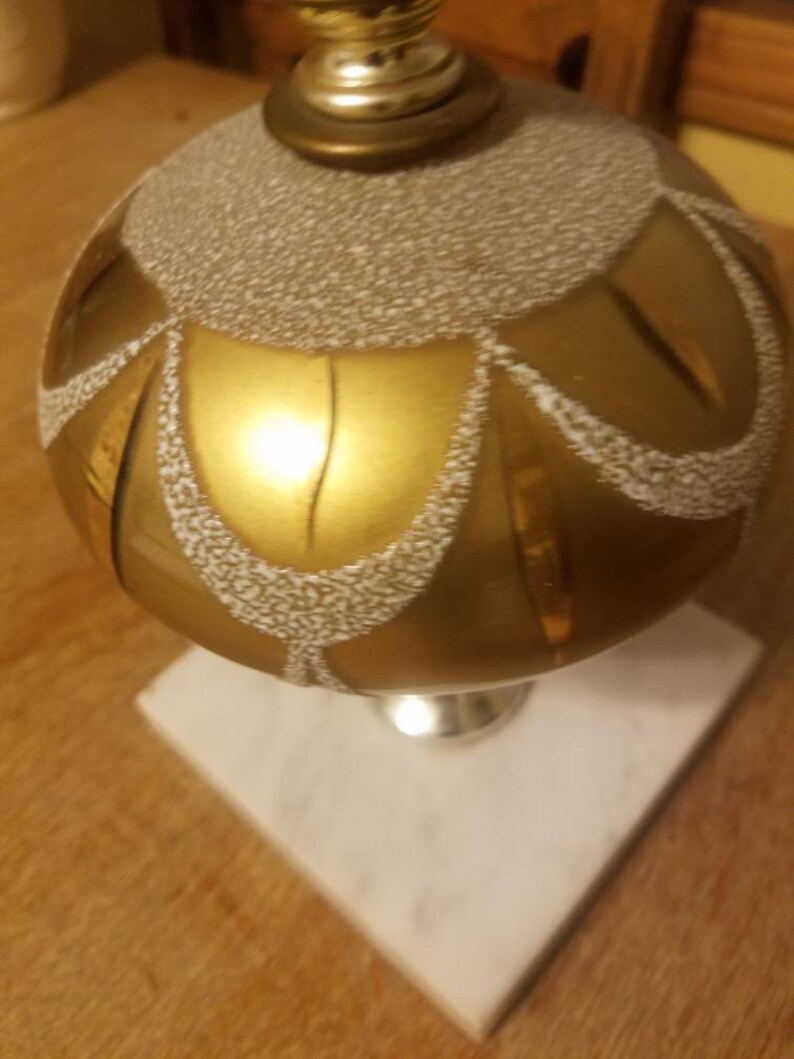 Retro gold and white mid century atomic age style lamp