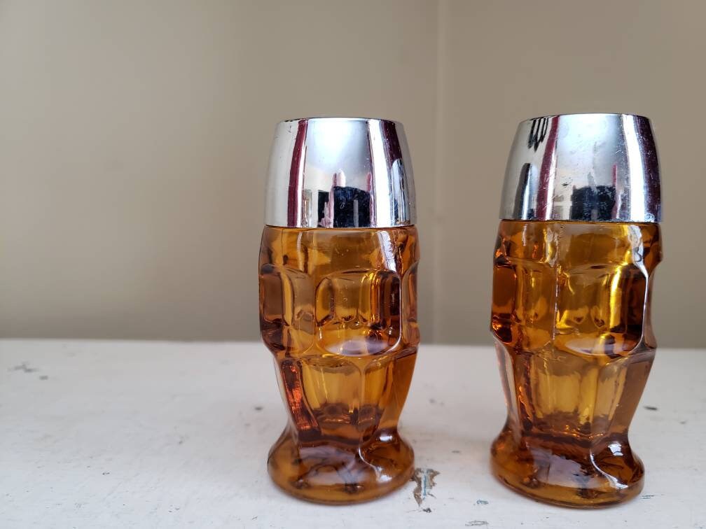 Amber Glass Salt and Pepper Shakers Vintage Thumbprint Shaker Etsy