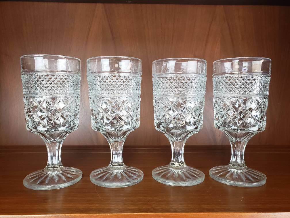 300ml glass tumblers Set Of 6 Fluted Tall Glass Tumbler 300ml Online - Premium Tumbler main image 0