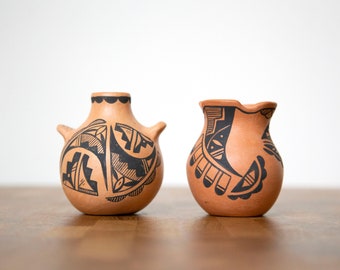 Handmade Native American Terracotta Pottery Bud Vases / Pair of Small Southwest Vases / Reyes Magdalena Traditional Jemez Pueblo Pottery