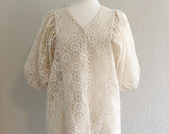 vintage lace peasant sleeve blouse